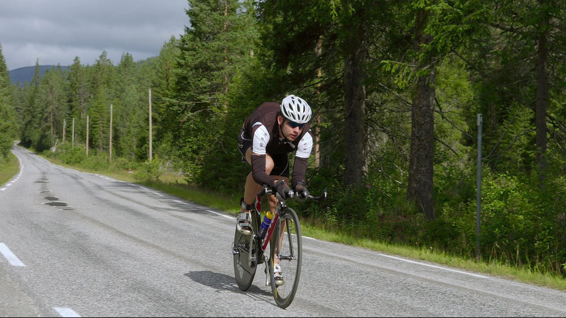 兴隆湖畔迎赛艇健儿挥桨竞技，专业学做菜的app