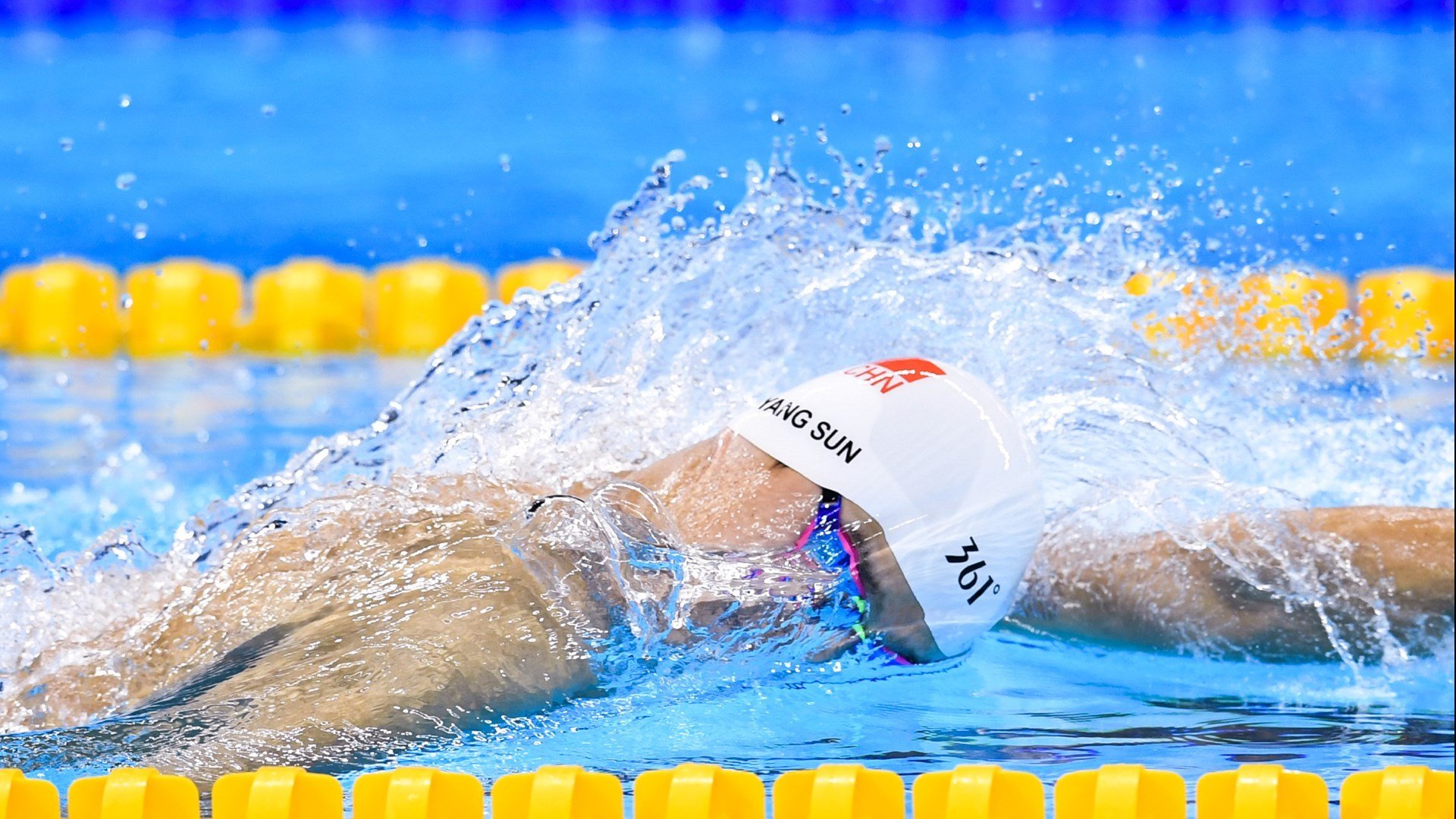 _新媒体赛：借助直播、短视频传递比赛精彩_，新媒体直播大赛的策划与脚本